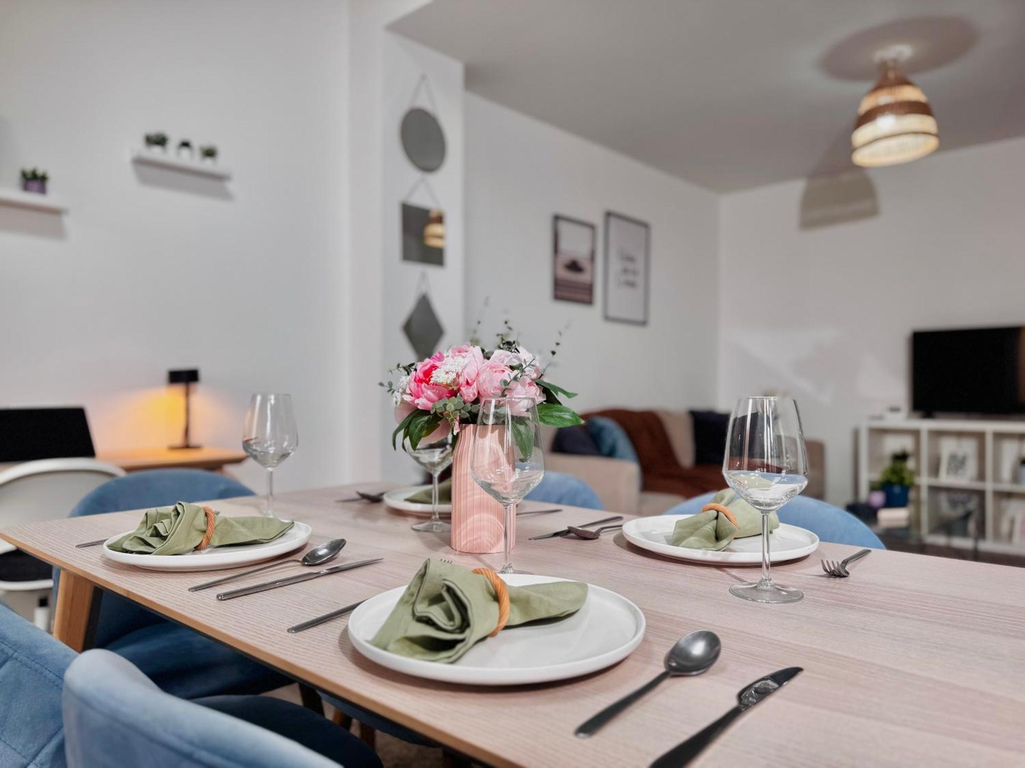 Cosy 1-Bed Flat 30Min To Central London & Parking Esterno foto