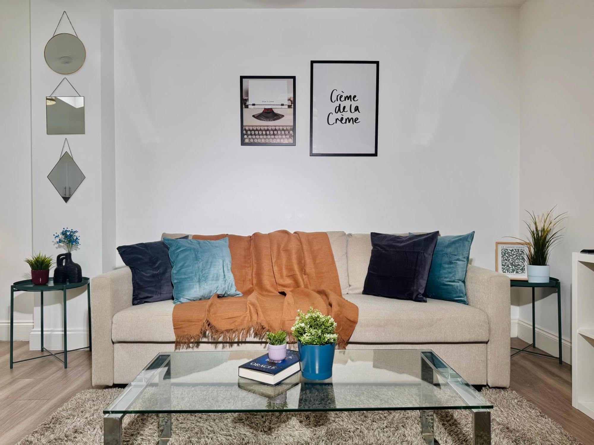 Cosy 1-Bed Flat 30Min To Central London & Parking Esterno foto